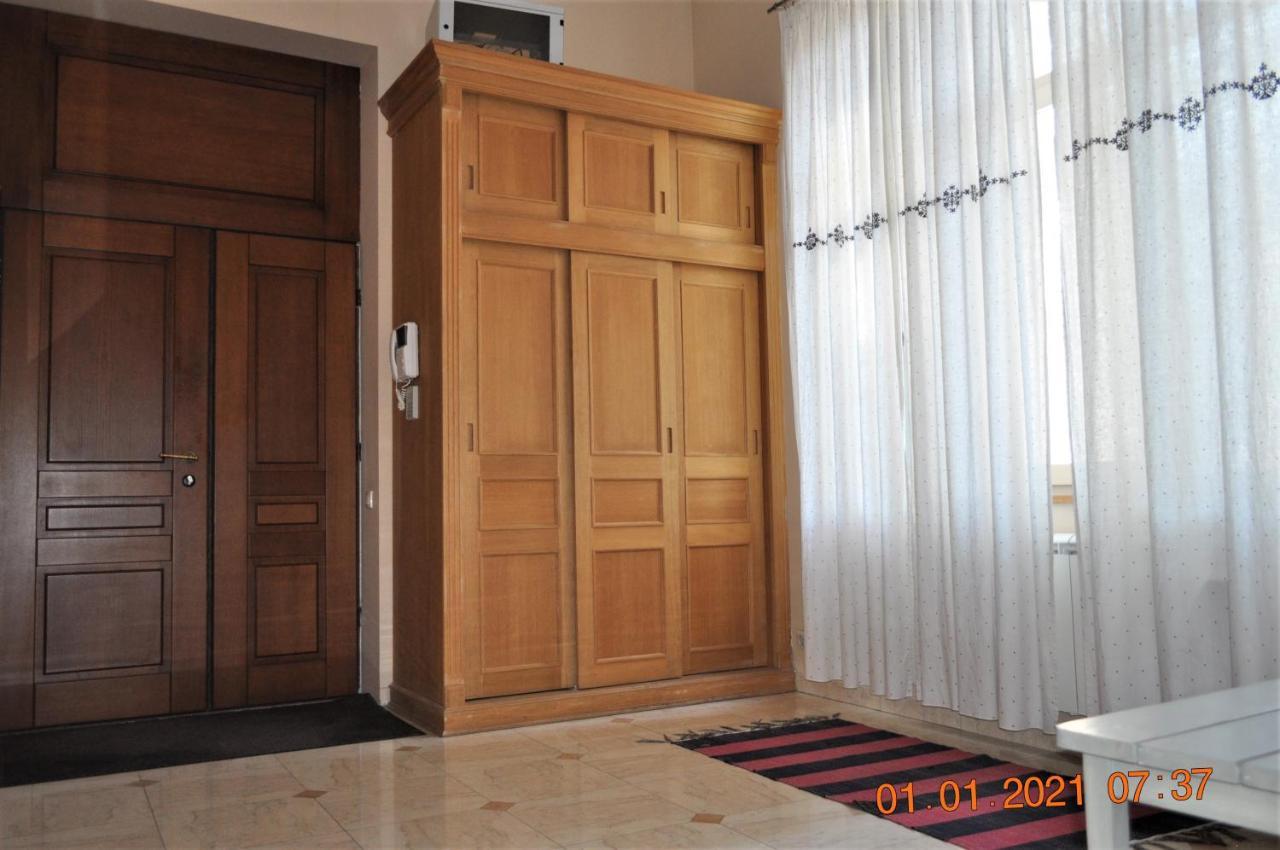 Great 144 Sq.M. Apartment In The Center Of 키예프 외부 사진