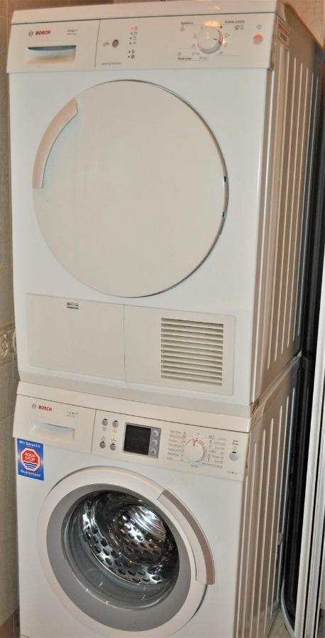 Great 144 Sq.M. Apartment In The Center Of 키예프 외부 사진